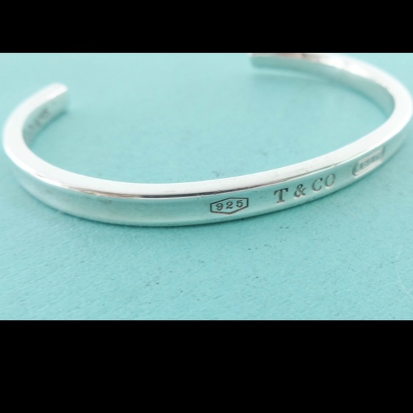 *SOLD* Tiffany & Co. Narrow Cuff Bracelet. - Picture 2 of 8